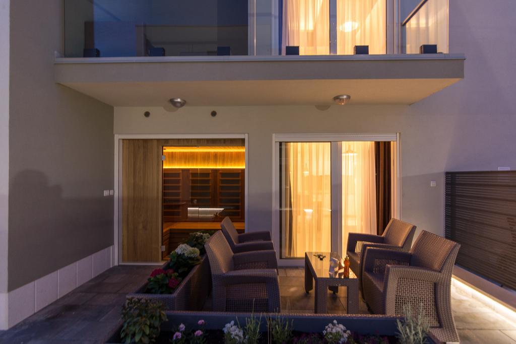 Guest House Petra Τρογκίρ Εξωτερικό φωτογραφία