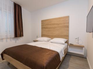 Guest House Petra Τρογκίρ Εξωτερικό φωτογραφία