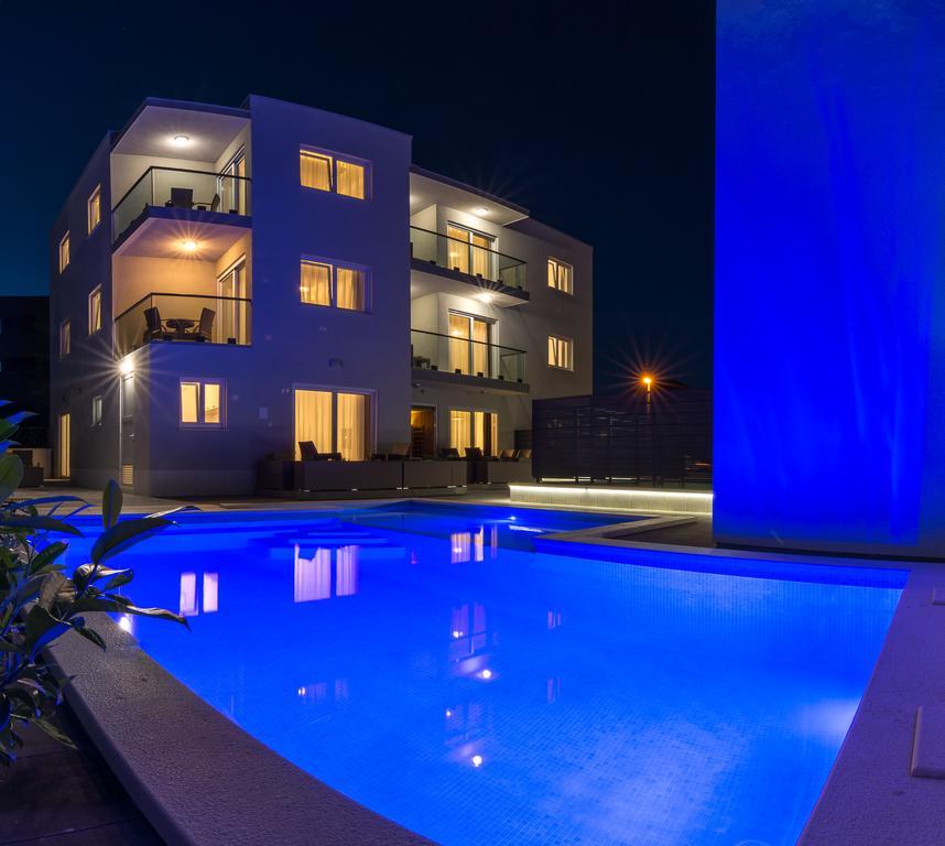 Guest House Petra Τρογκίρ Εξωτερικό φωτογραφία